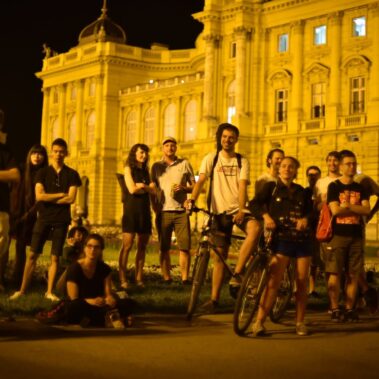 Škvadra (HR): Ne čujem te, mrak je / Festival Perforacije 2019, photo: Silvija Dogan / This is a Domino project!