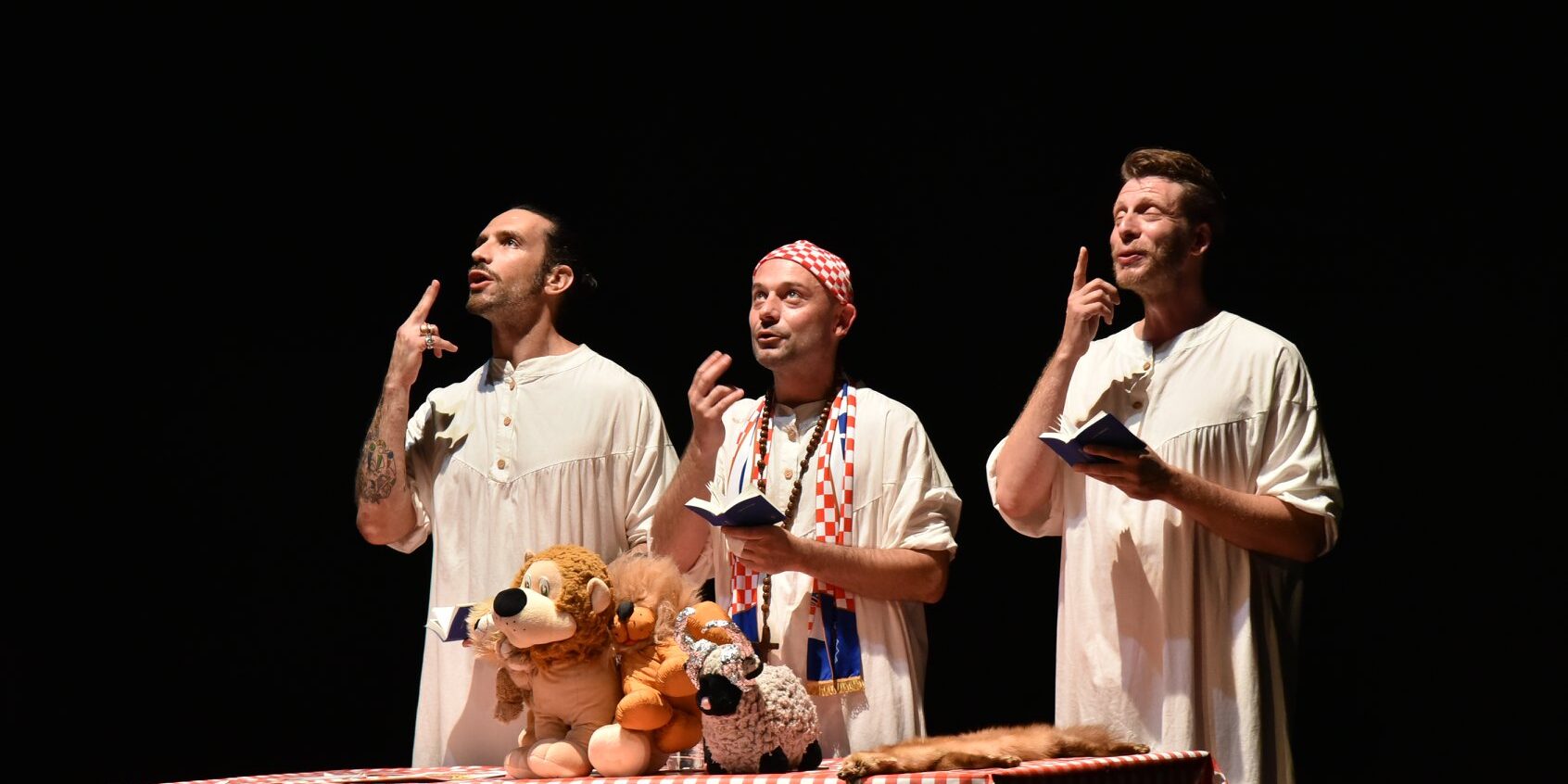 Miran Kurspahić & Rona Žulj: VICTIMS4LIFE – Žrtve za život / Festival Perforacije 2019, photo: Silvija Dogan / This is a Domino project!