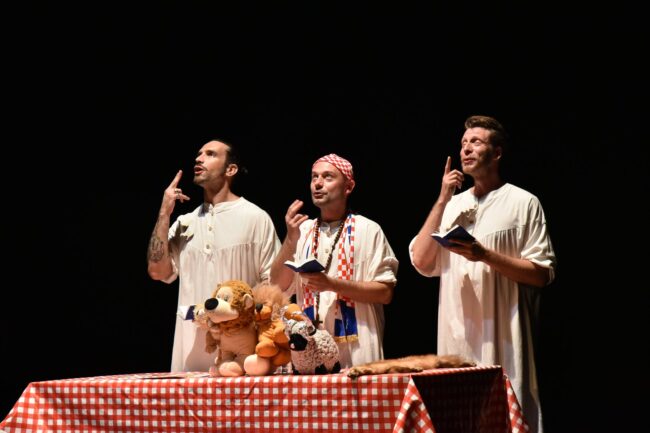 Miran Kurspahić & Rona Žulj: VICTIMS4LIFE – Žrtve za život / Festival Perforacije 2019, photo: Silvija Dogan / This is a Domino project!