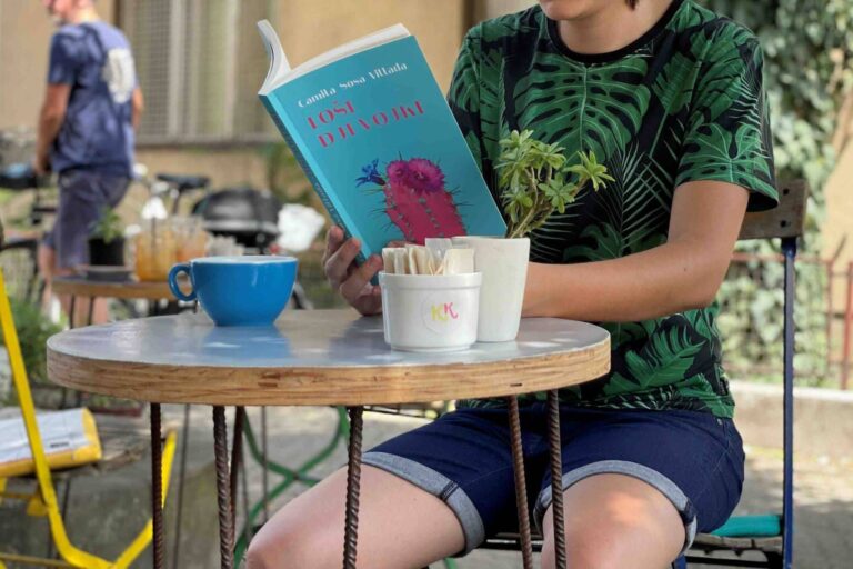 Karibu Kaaawa – Loše djevojke