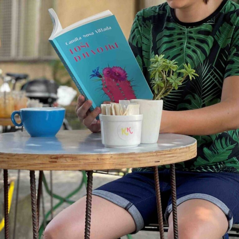 Karibu Kaaawa – Loše djevojke