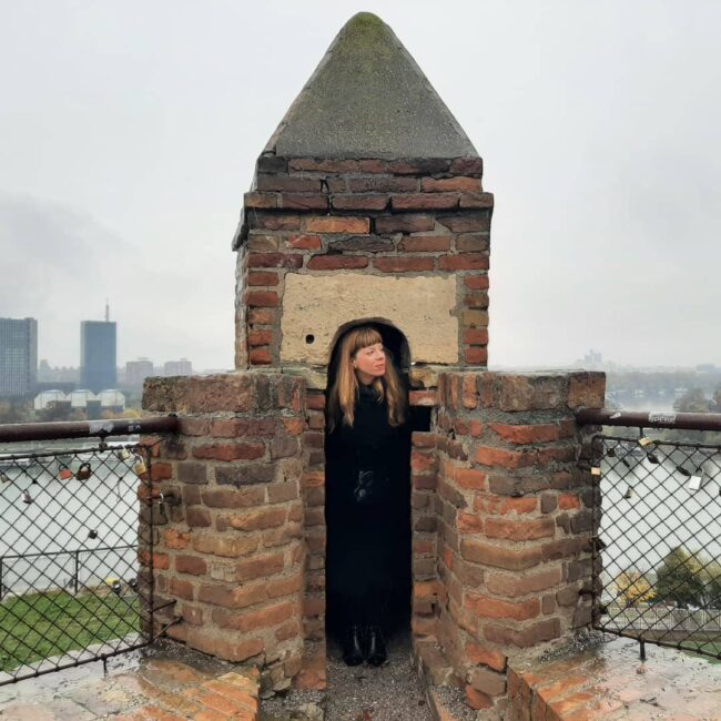 Nikolina Milardović – Osam radionica kod Betine i Anete / This is a domino project! Nikolina Milardović – Osam radionica kod Betine i Anete / This is a domino project!