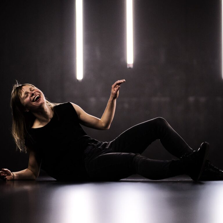 Antoinette Helbing: The Laughing game / Photo: Morten Arnfred